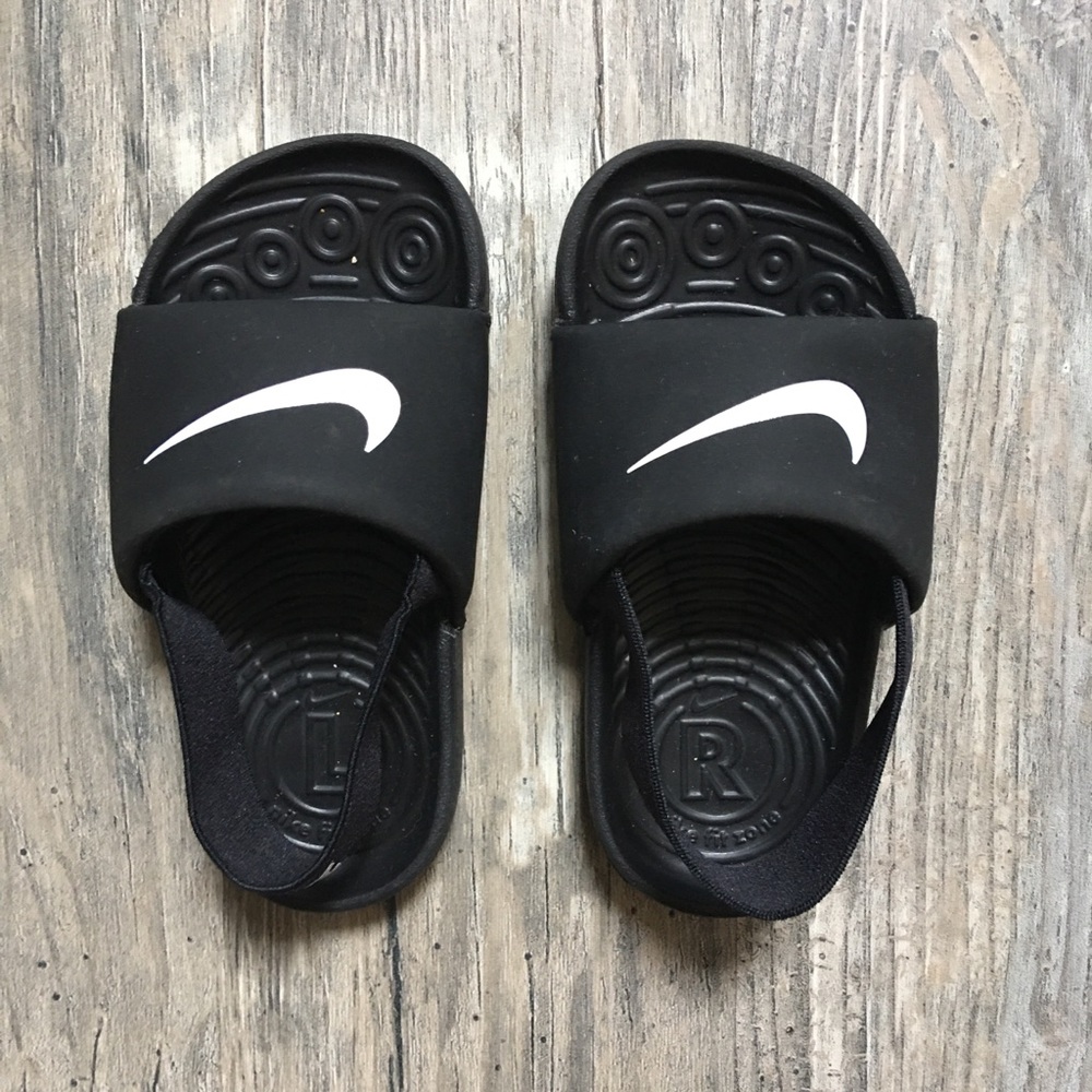 Nike kids slides 7c